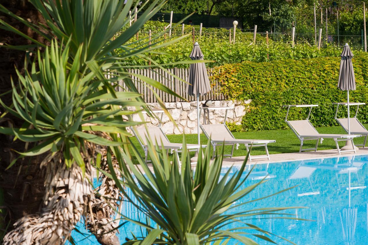 Garni Saltneregg Hotel Caldaro Exterior foto